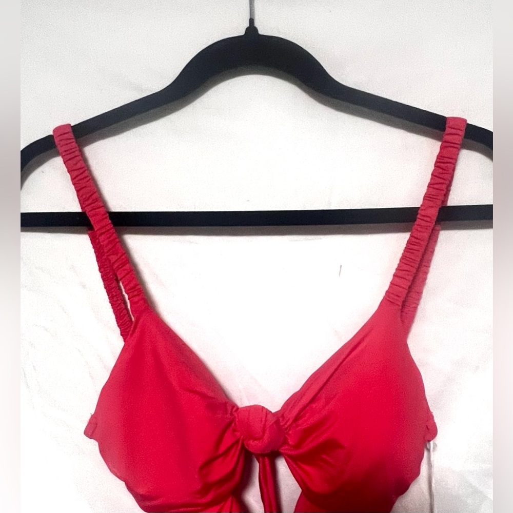 NWT Vitamin A One Piece Swimsuit - High Thigh Vacation Resort Summer Beach Swim - Picture 5 of 8